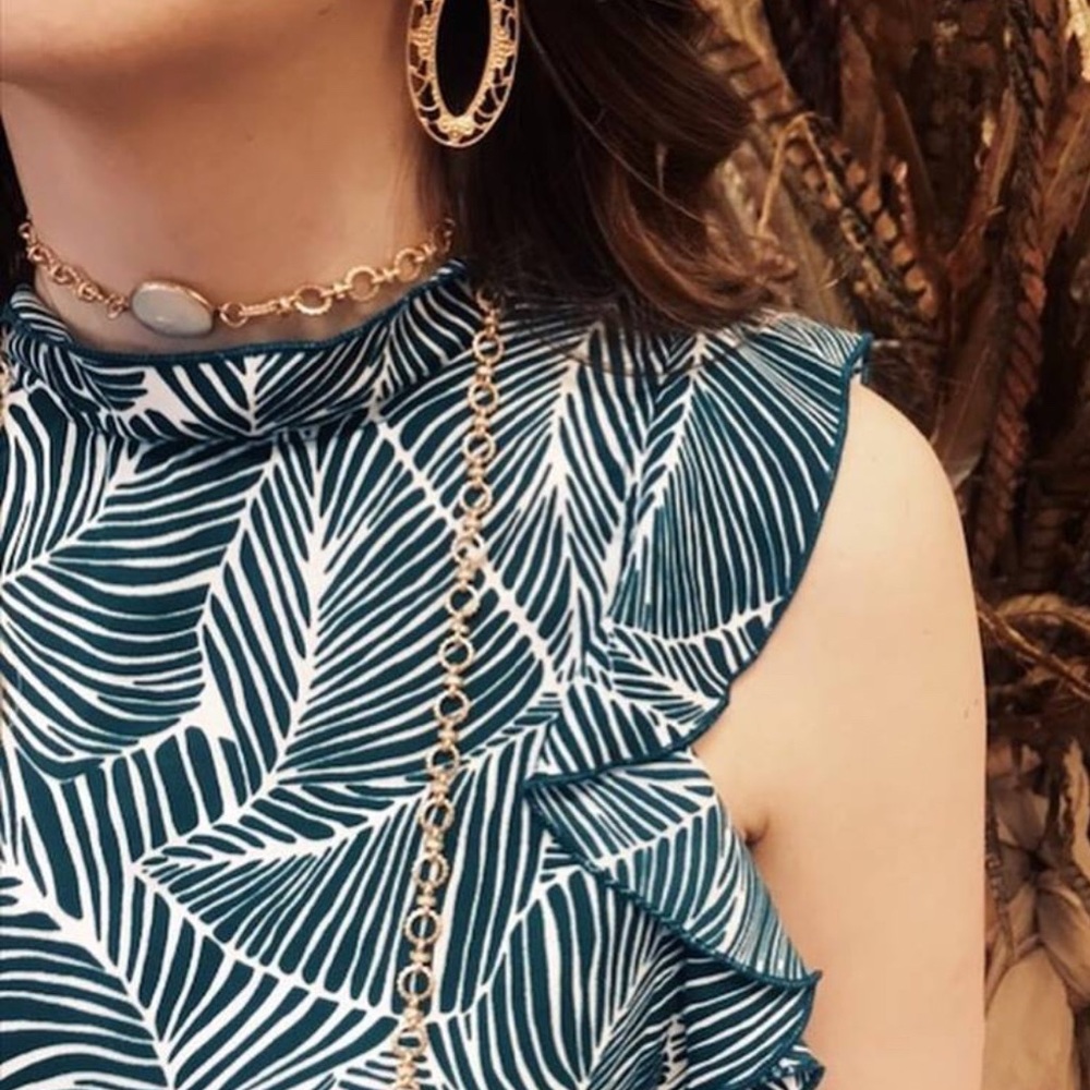 NWT  Pretty green and white top.